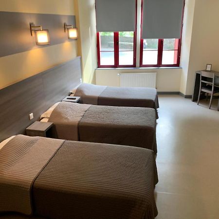 La Boule D'Or Hotel Пузож Екстериор снимка