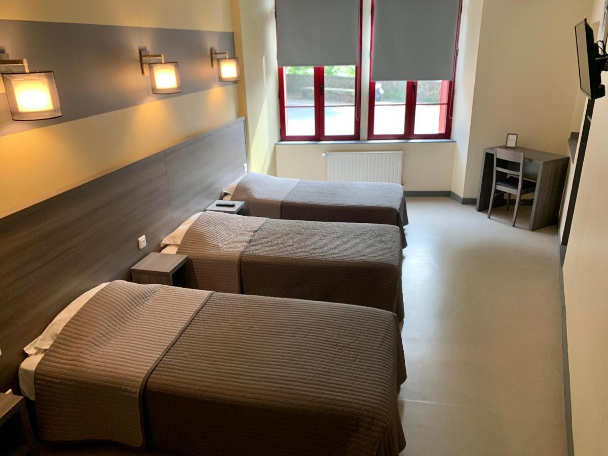 La Boule D'Or Hotel Пузож Екстериор снимка